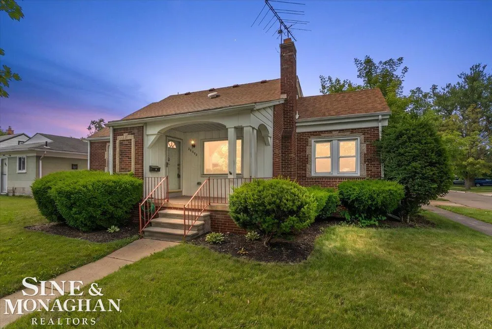 20602 Powers Street Dearborn Heights City, MI 48125