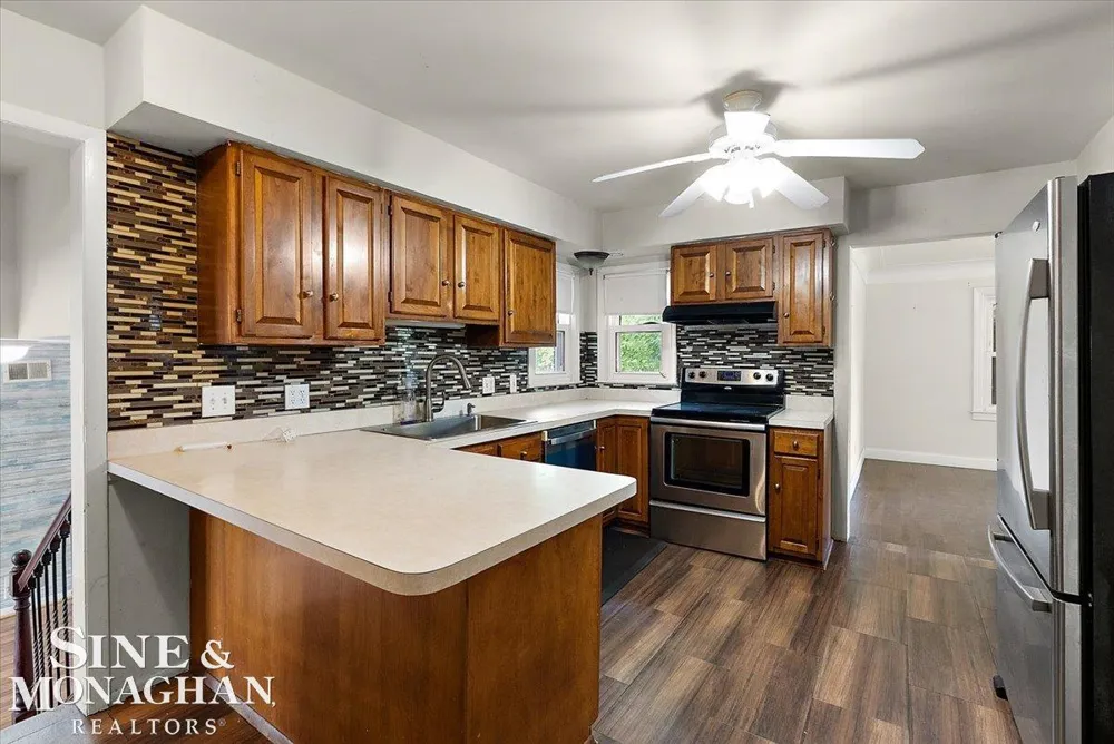 20602 Powers Street Dearborn Heights City, MI 48125