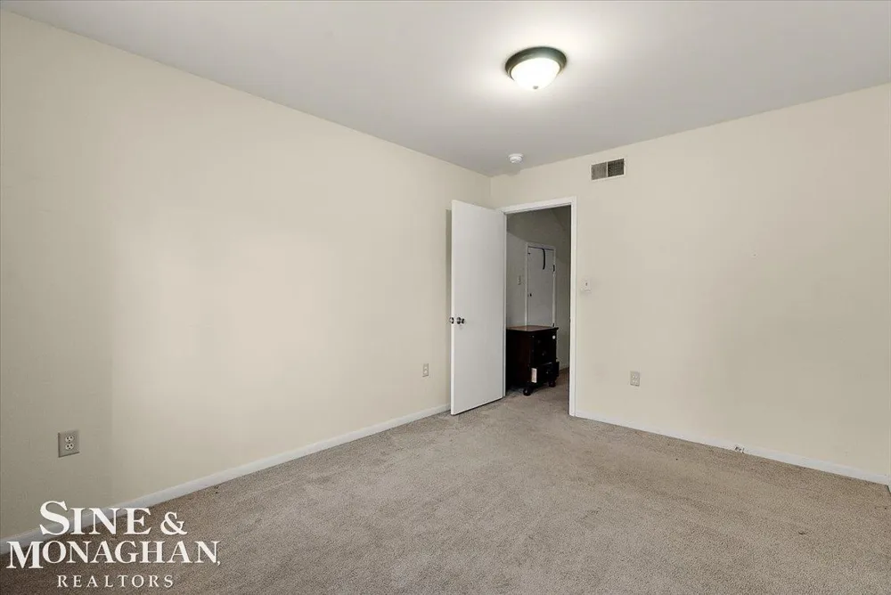 20602 Powers Street Dearborn Heights City, MI 48125