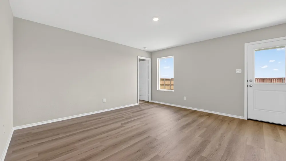 814 KING'S WAY Hillsboro, TX 76645
