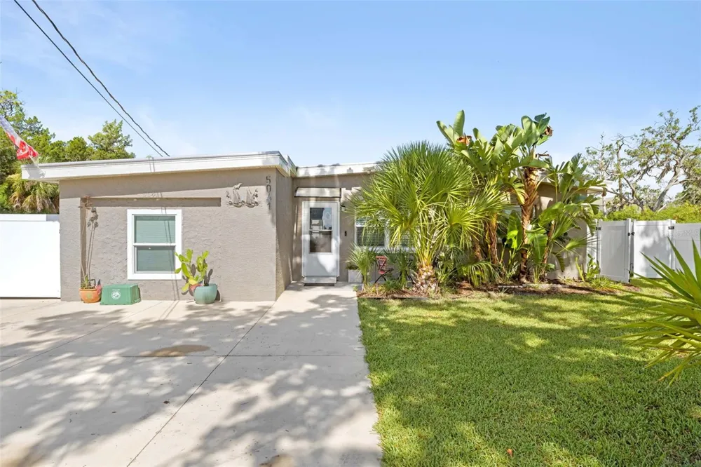 5041 MAPLEWOOD Hernando Beach, FL 34607