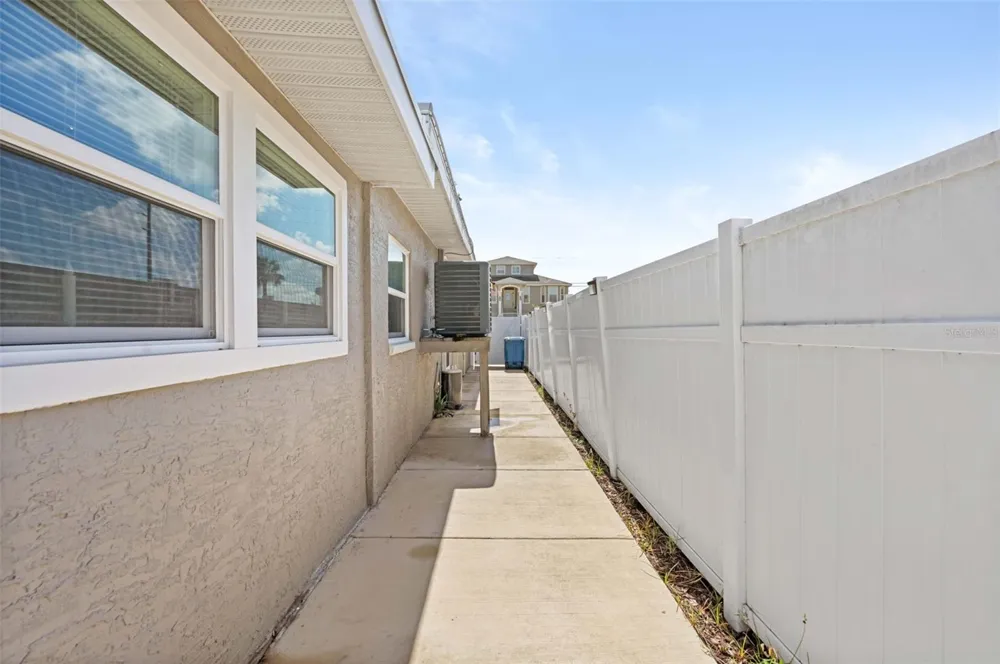 5041 MAPLEWOOD Hernando Beach, FL 34607