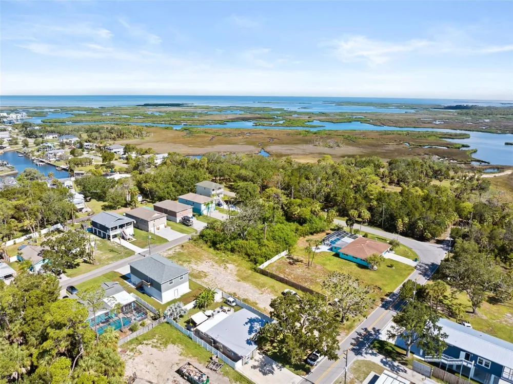 5041 MAPLEWOOD Hernando Beach, FL 34607