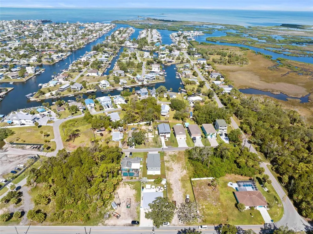 5041 MAPLEWOOD Hernando Beach, FL 34607