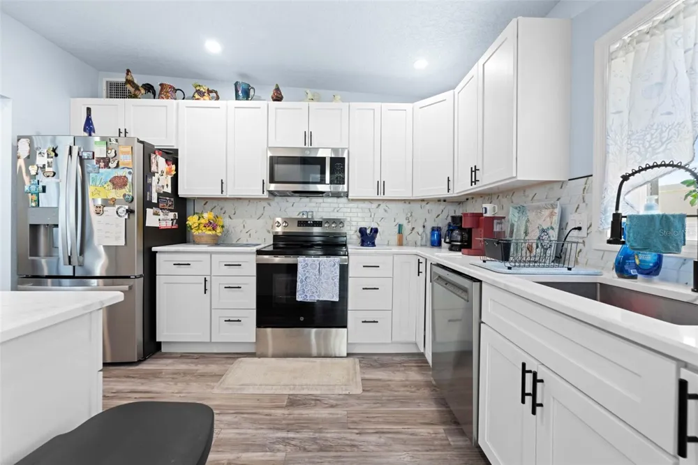 5041 MAPLEWOOD Hernando Beach, FL 34607