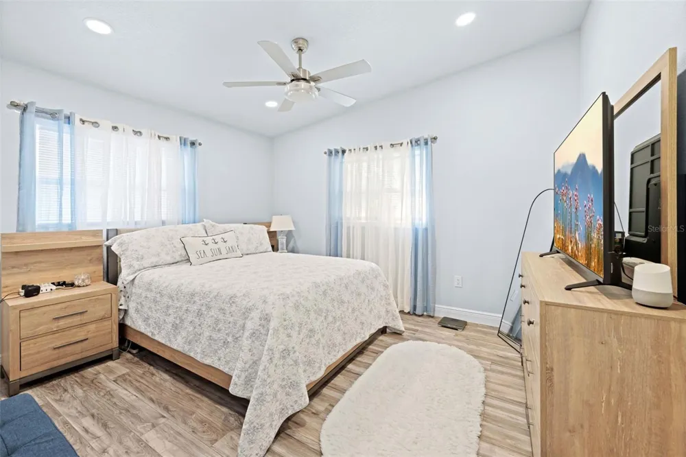 5041 MAPLEWOOD Hernando Beach, FL 34607