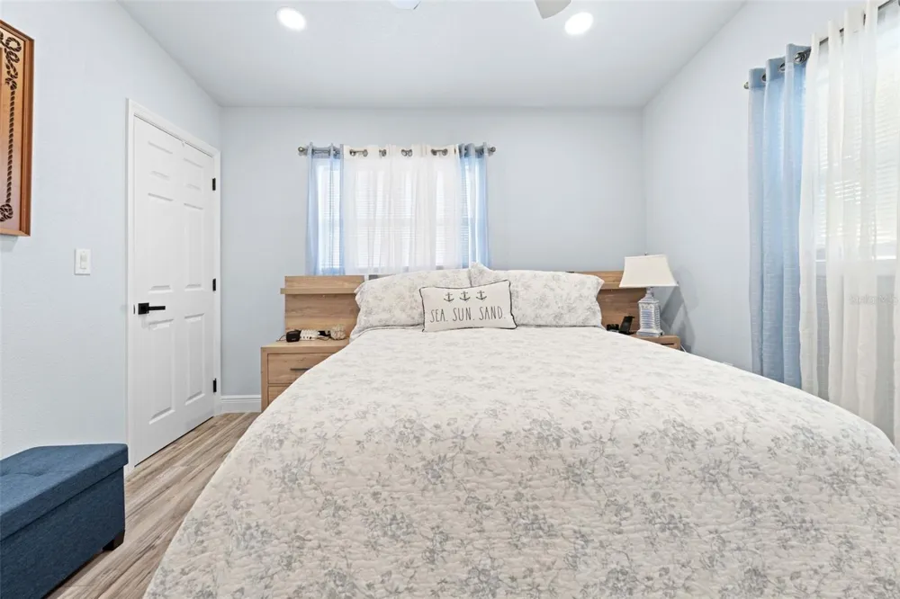 5041 MAPLEWOOD Hernando Beach, FL 34607