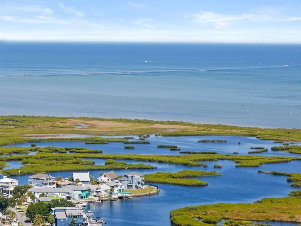 5041 MAPLEWOOD Hernando Beach, FL 34607