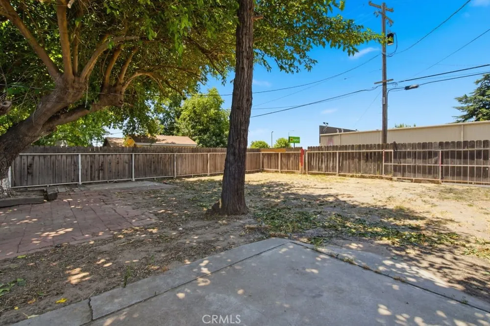 6807 Cottage Winton, CA 95388
