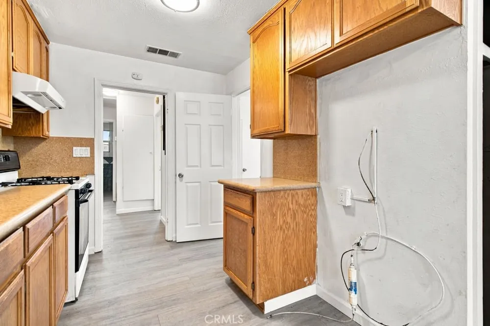6807 Cottage Winton, CA 95388