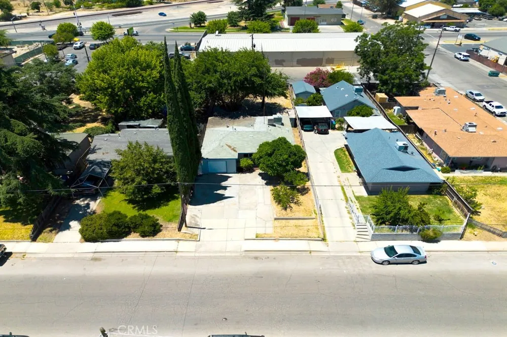 6807 Cottage Winton, CA 95388