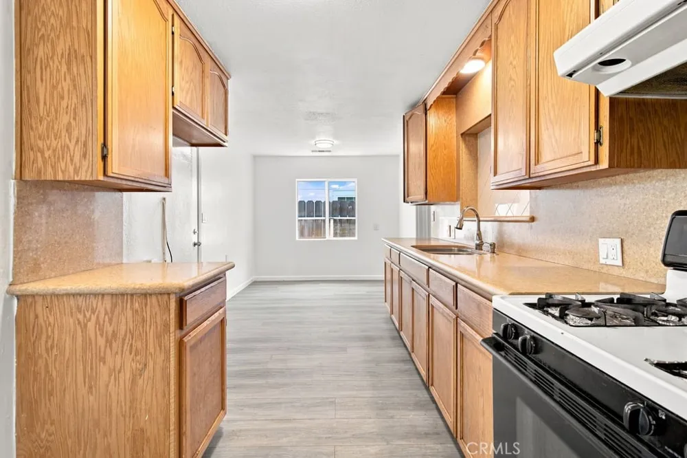 6807 Cottage Winton, CA 95388