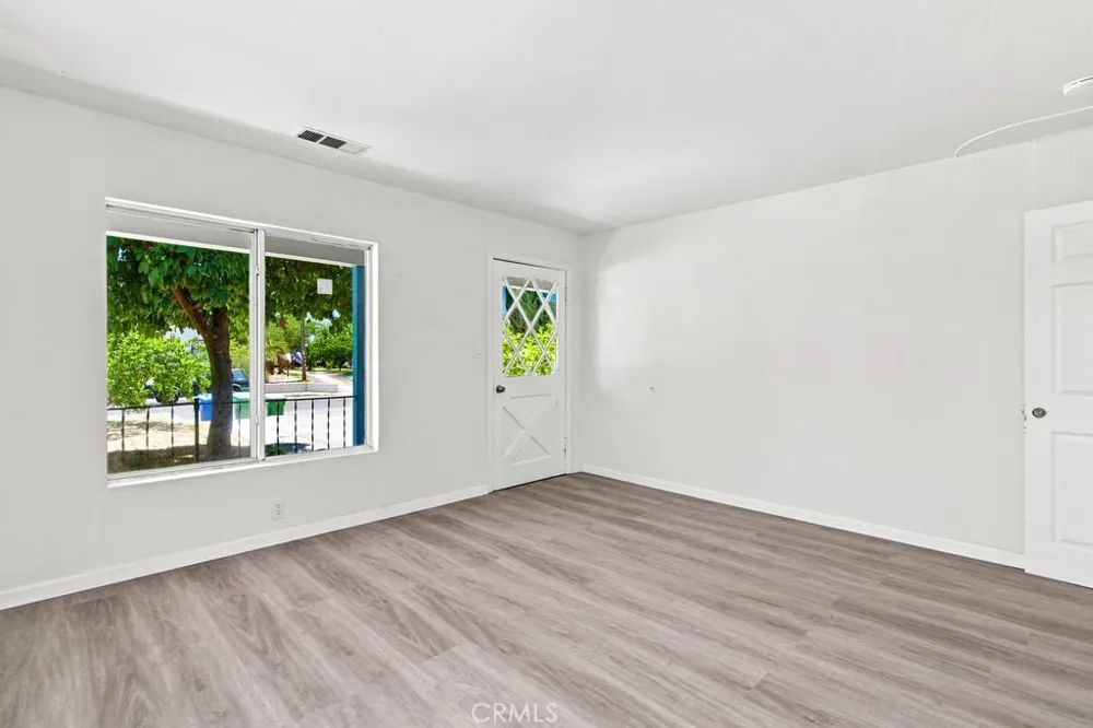 6807 Cottage Winton, CA 95388