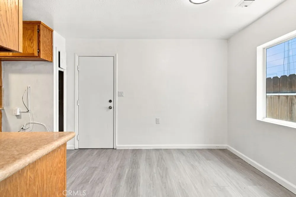 6807 Cottage Winton, CA 95388