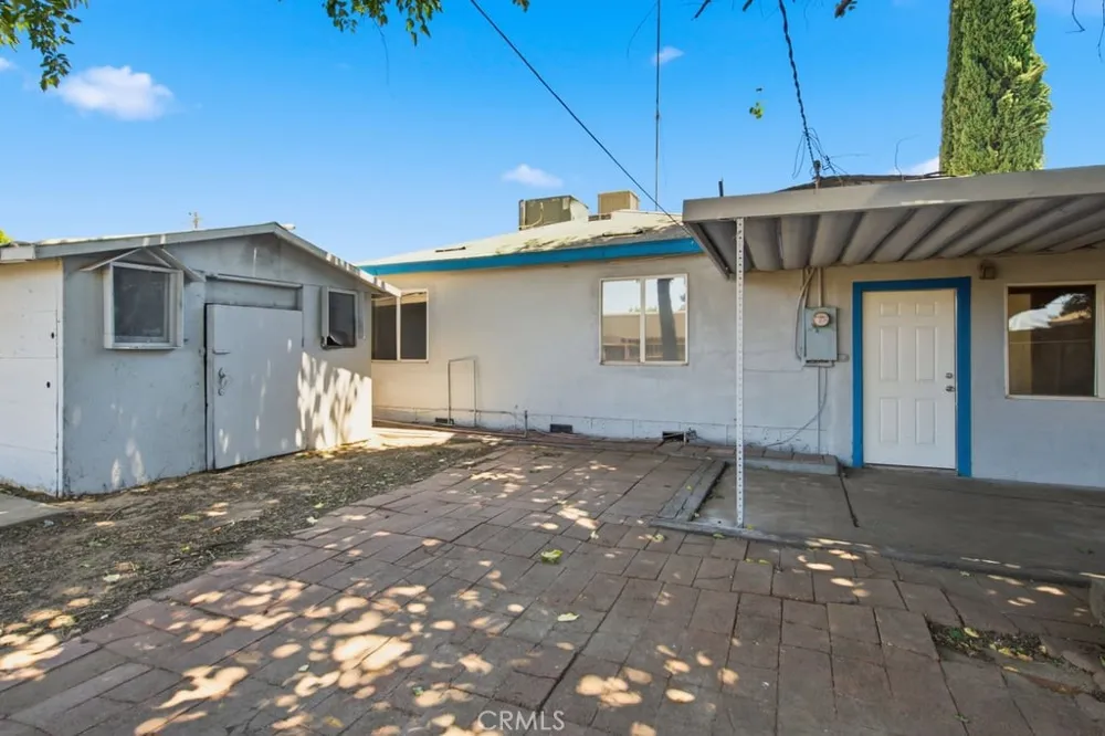 6807 Cottage Winton, CA 95388