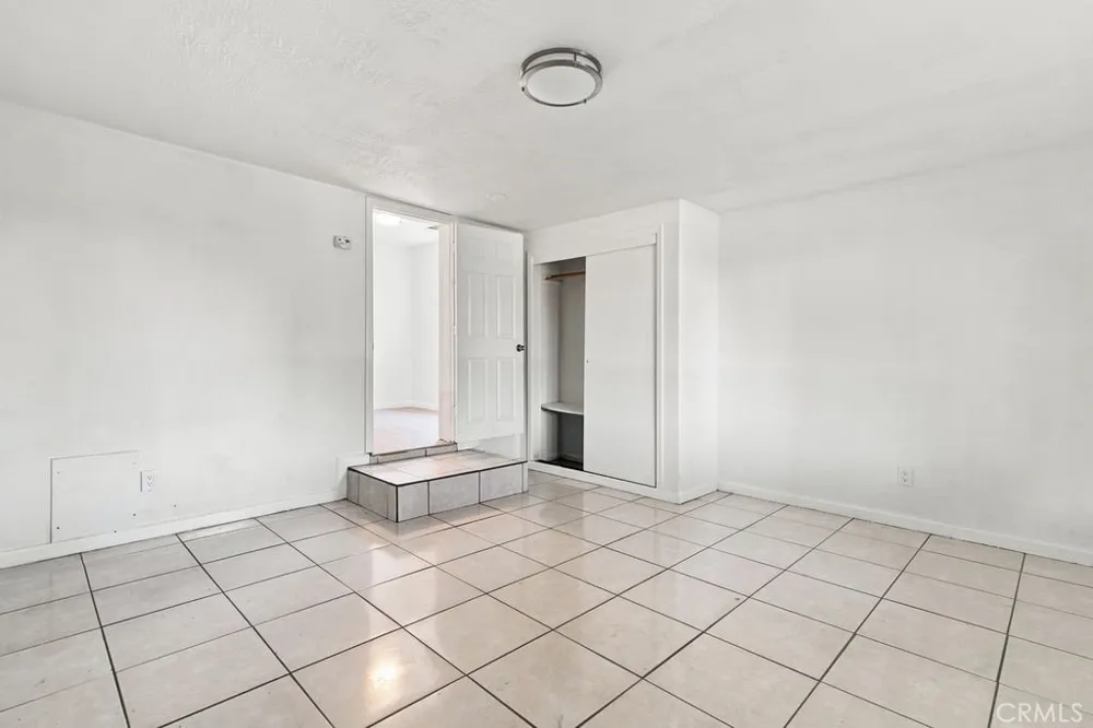 6807 Cottage Winton, CA 95388
