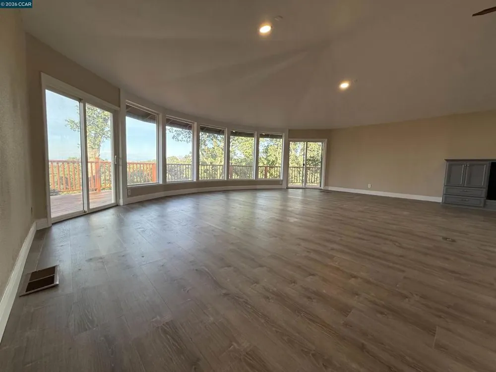 14630 Saint Croy Rd Red Bluff, CA 96080