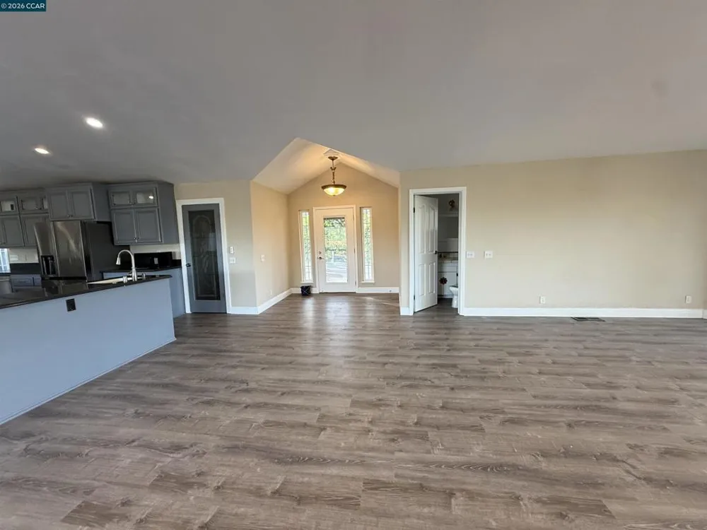 14630 Saint Croy Rd Red Bluff, CA 96080