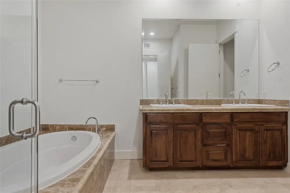 1101 Ivean Pearson Road #E203 Lago Vista, TX 78645