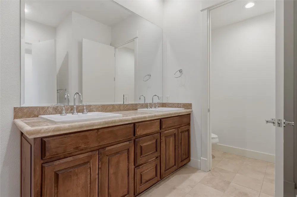 1101 Ivean Pearson Road #E203 Lago Vista, TX 78645