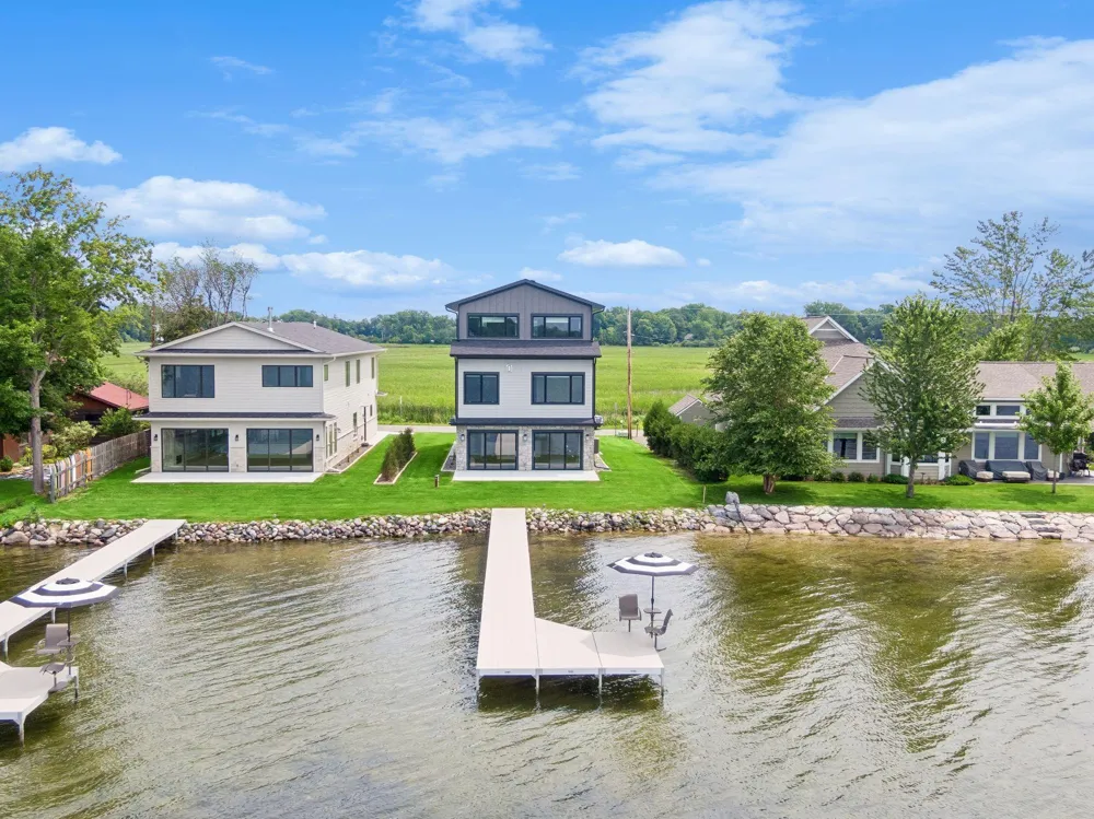 3800 Enchanted Lane Minnetrista, MN 55364