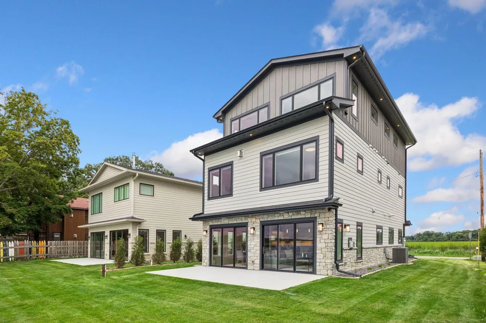 3800 Enchanted Lane Minnetrista, MN 55364