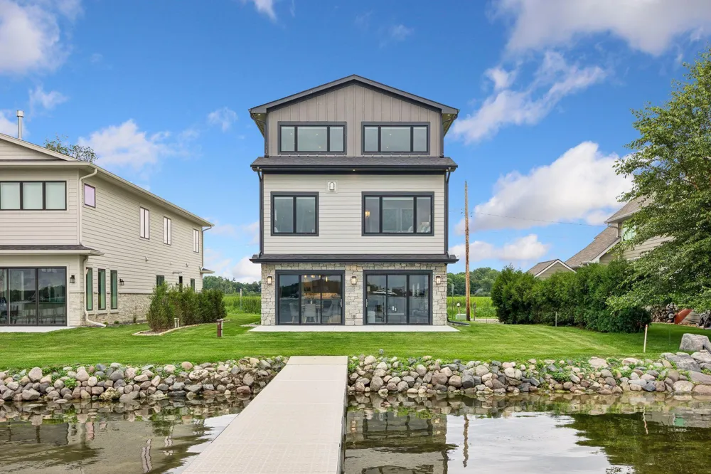 3800 Enchanted Lane Minnetrista, MN 55364