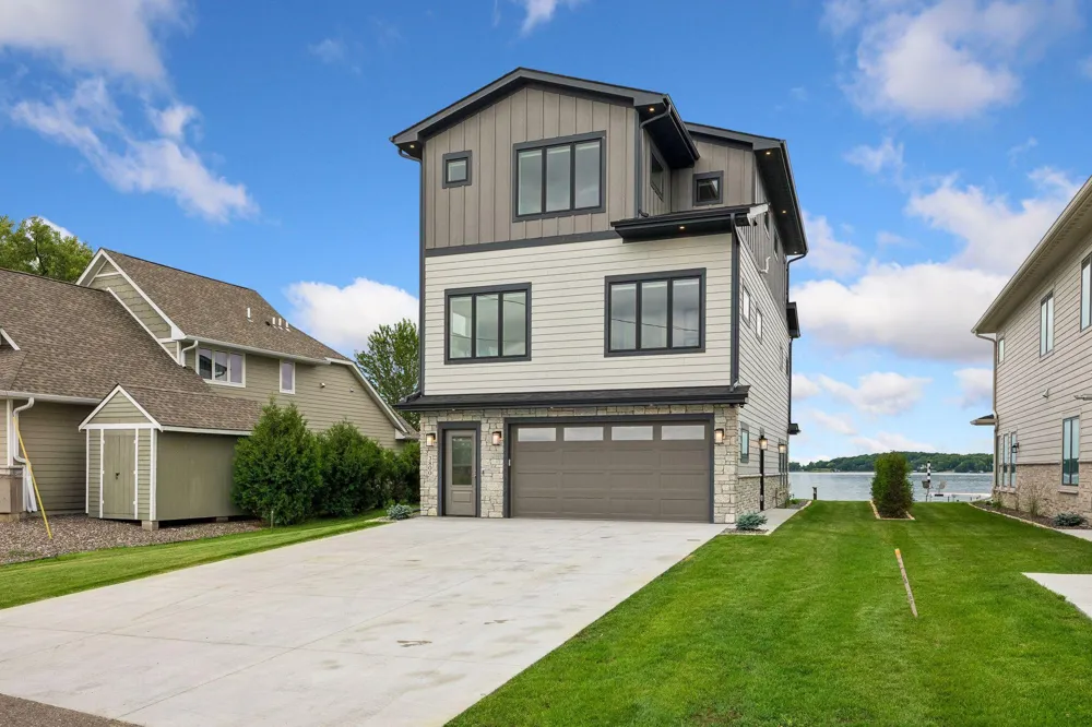 3800 Enchanted Lane Minnetrista, MN 55364