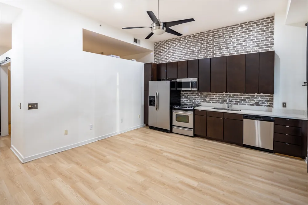 507 Sabine Street #404 Austin, TX 78701
