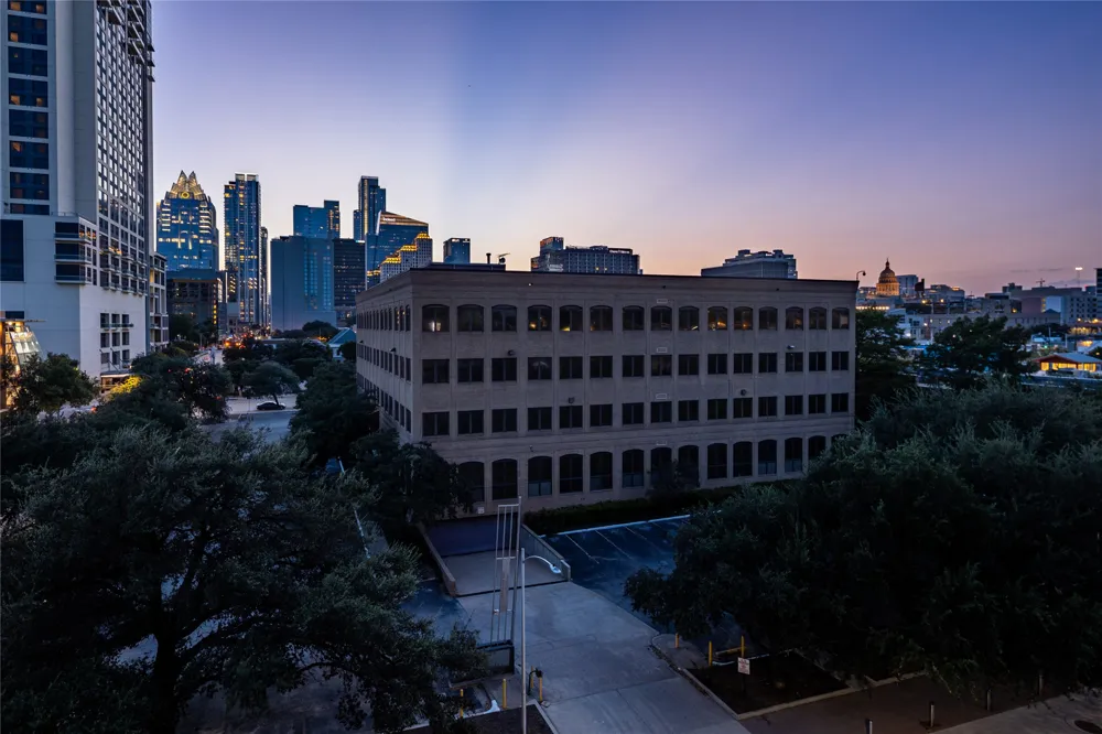 507 Sabine Street #404 Austin, TX 78701