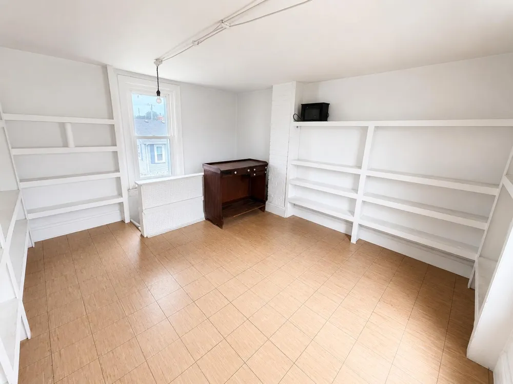 19224 Craig Street New Boston, MI 48164
