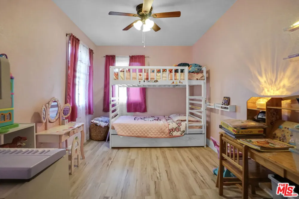 824 W Palmer Street Compton, CA 90220