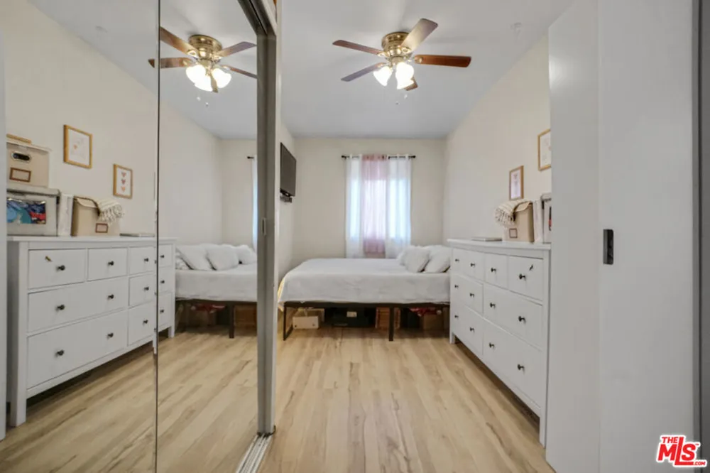 824 W Palmer Street Compton, CA 90220