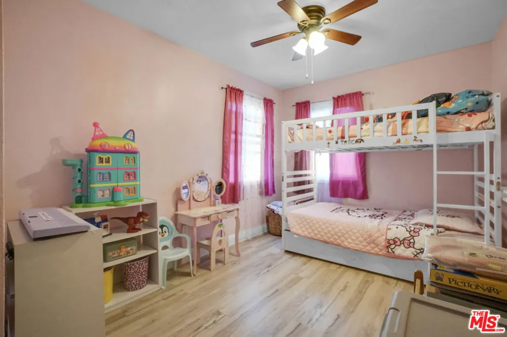 824 W Palmer Street Compton, CA 90220
