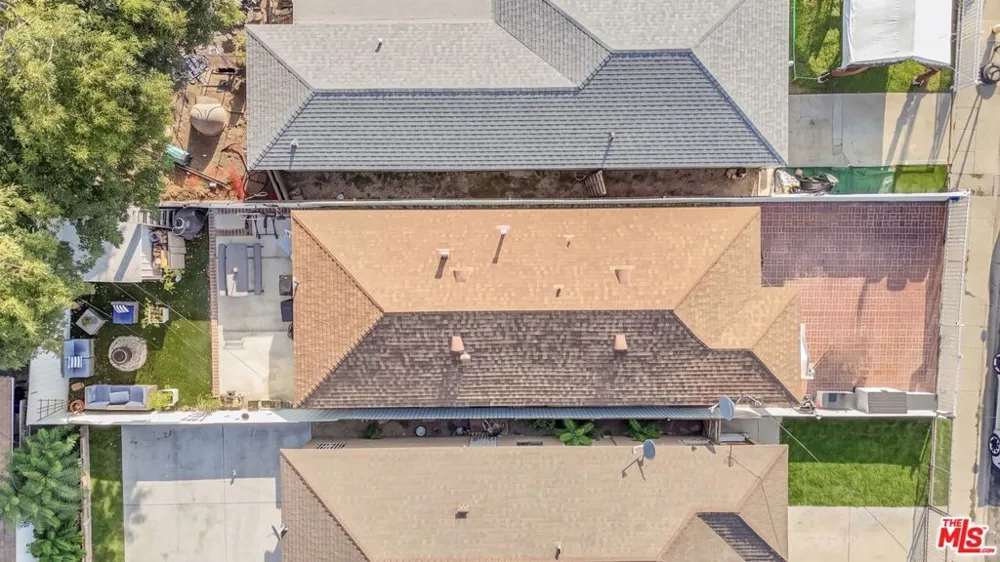 824 W Palmer Street Compton, CA 90220