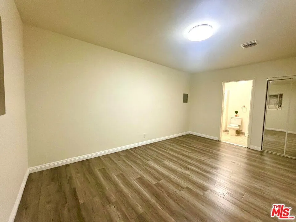 4343 W 4th Street #F Los Angeles, CA 90020