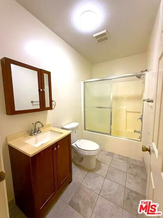 4343 W 4th Street #F Los Angeles, CA 90020