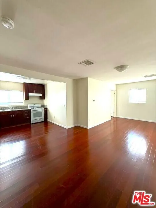 4343 W 4th Street #F Los Angeles, CA 90020