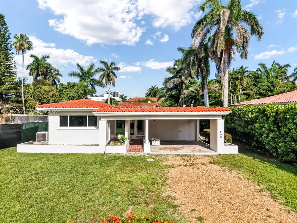 1500 NE 13th Pl Miami Beach, FL 33139