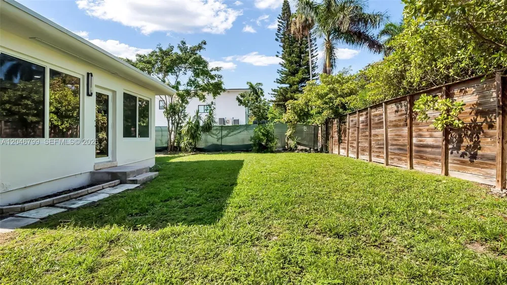 1500 NE 13th Pl Miami Beach, FL 33139