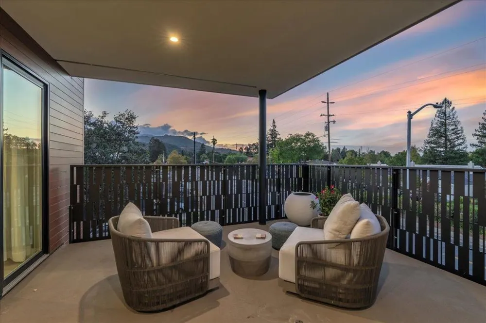 22540 Stevens Creek Boulevard Cupertino, CA 95014