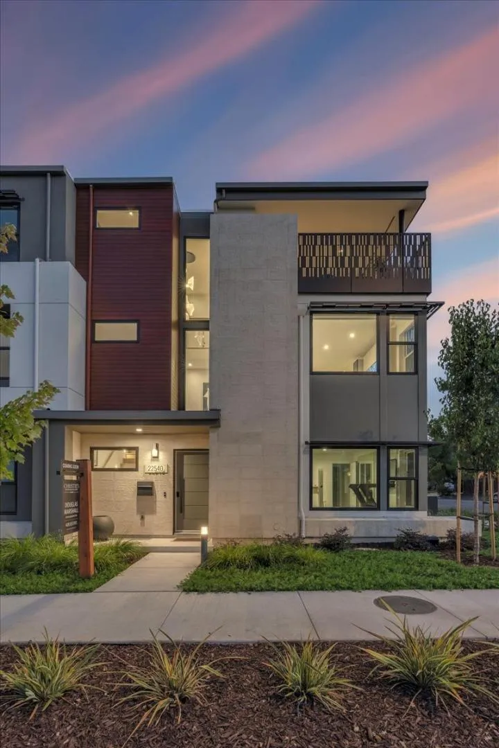 22540 Stevens Creek Boulevard Cupertino, CA 95014