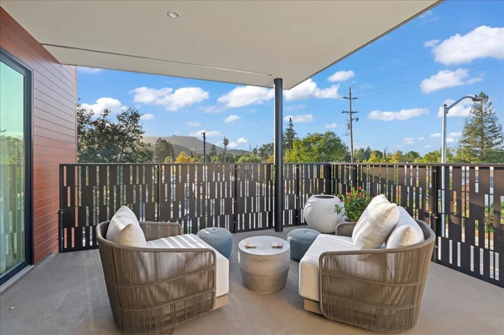22540 Stevens Creek Boulevard Cupertino, CA 95014