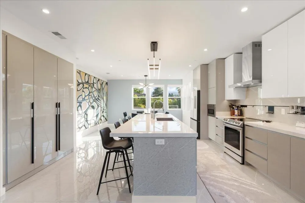 22540 Stevens Creek Boulevard Cupertino, CA 95014