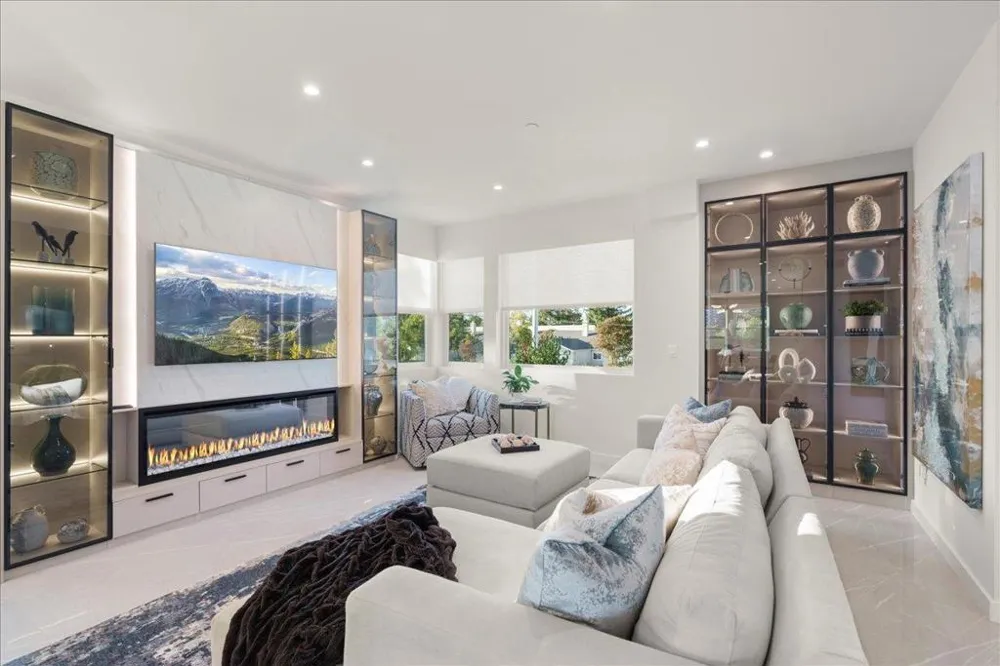 22540 Stevens Creek Boulevard Cupertino, CA 95014