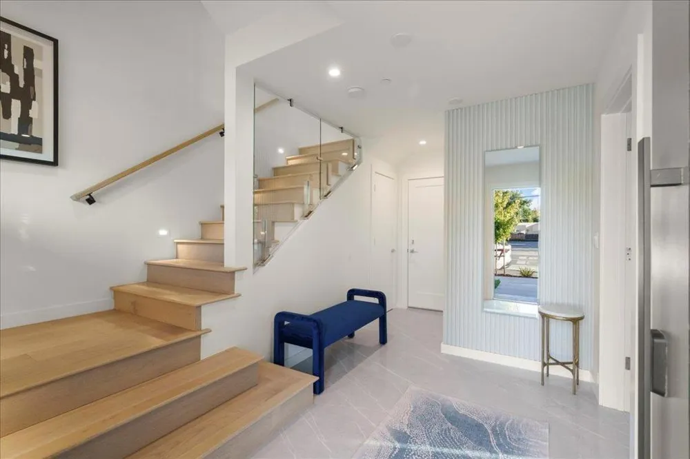 22540 Stevens Creek Boulevard Cupertino, CA 95014