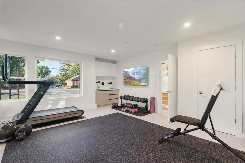 22540 Stevens Creek Boulevard Cupertino, CA 95014