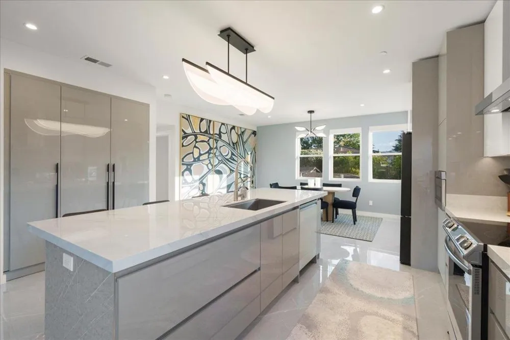 22540 Stevens Creek Boulevard Cupertino, CA 95014