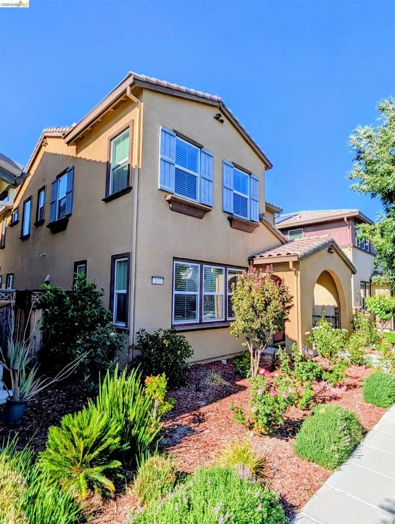 103 E Vince St Mountain House, CA 95391
