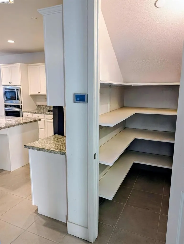 103 E Vince St Mountain House, CA 95391